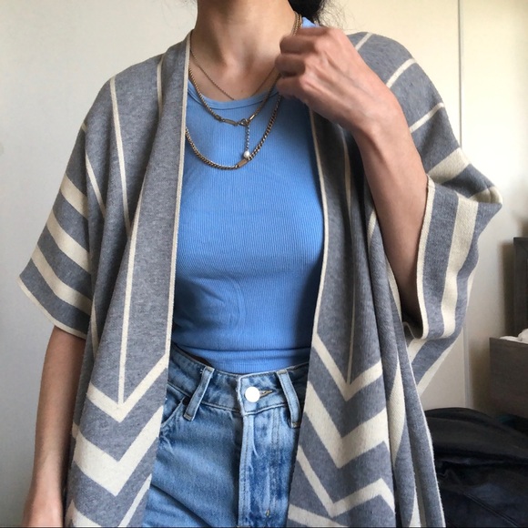 Vintage La fée Verte Knit Sweater Cape - Picture 2 of 12